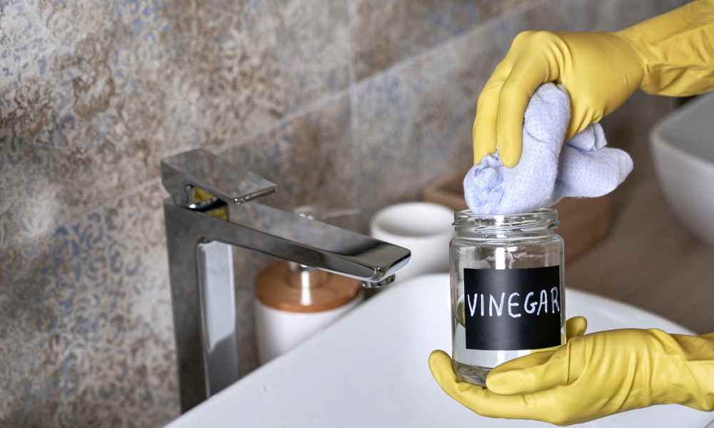 4 Surprising Ways Your Business Can Use Vinegar